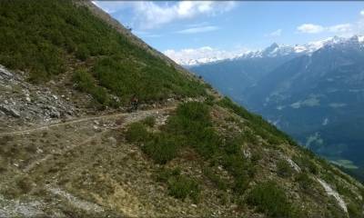 Peu avant Lavadignas, on remonte sur le bike....prudemment...